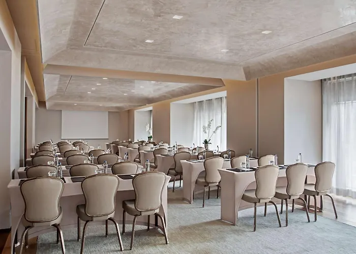 Hyatt Centric Levent Hotel 5*